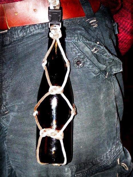 Paracord Beer Bottle Holder